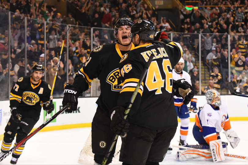 Boston Bruins fighting hard down the stretch