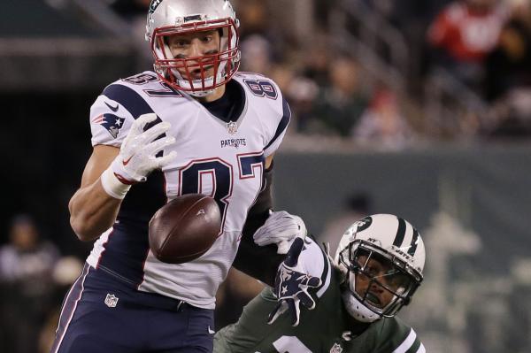 Patriots look to regroup after Gronk goes down