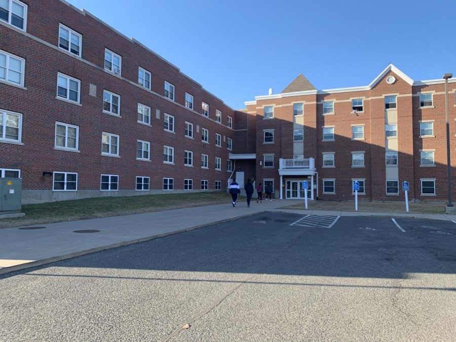 Students heading to their rooms at the Edgewood Complex. 